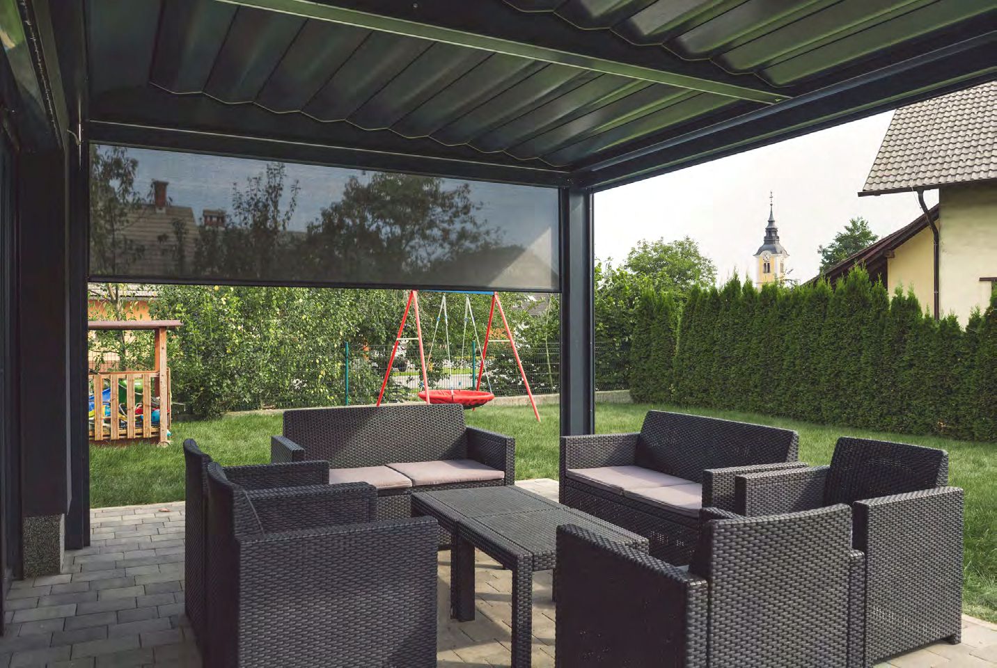 Screened pergola with mesh panels for insect protection in Florida