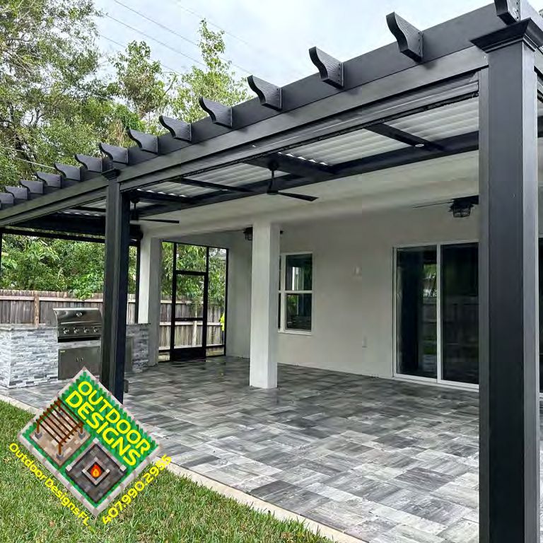 Multi-section pergola covering large outdoor entertainment area