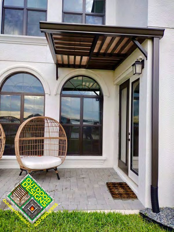 Two-tone pergola design complementing home exterior architecture