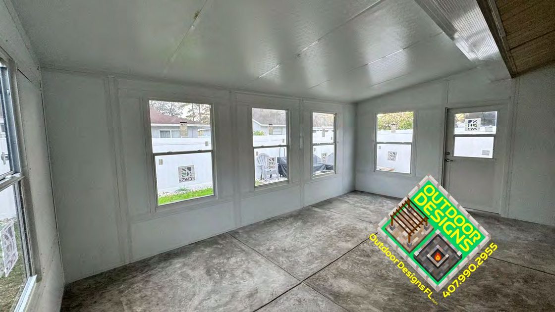 CWS Hurricane Guard sunroom with aluminum frame construction
